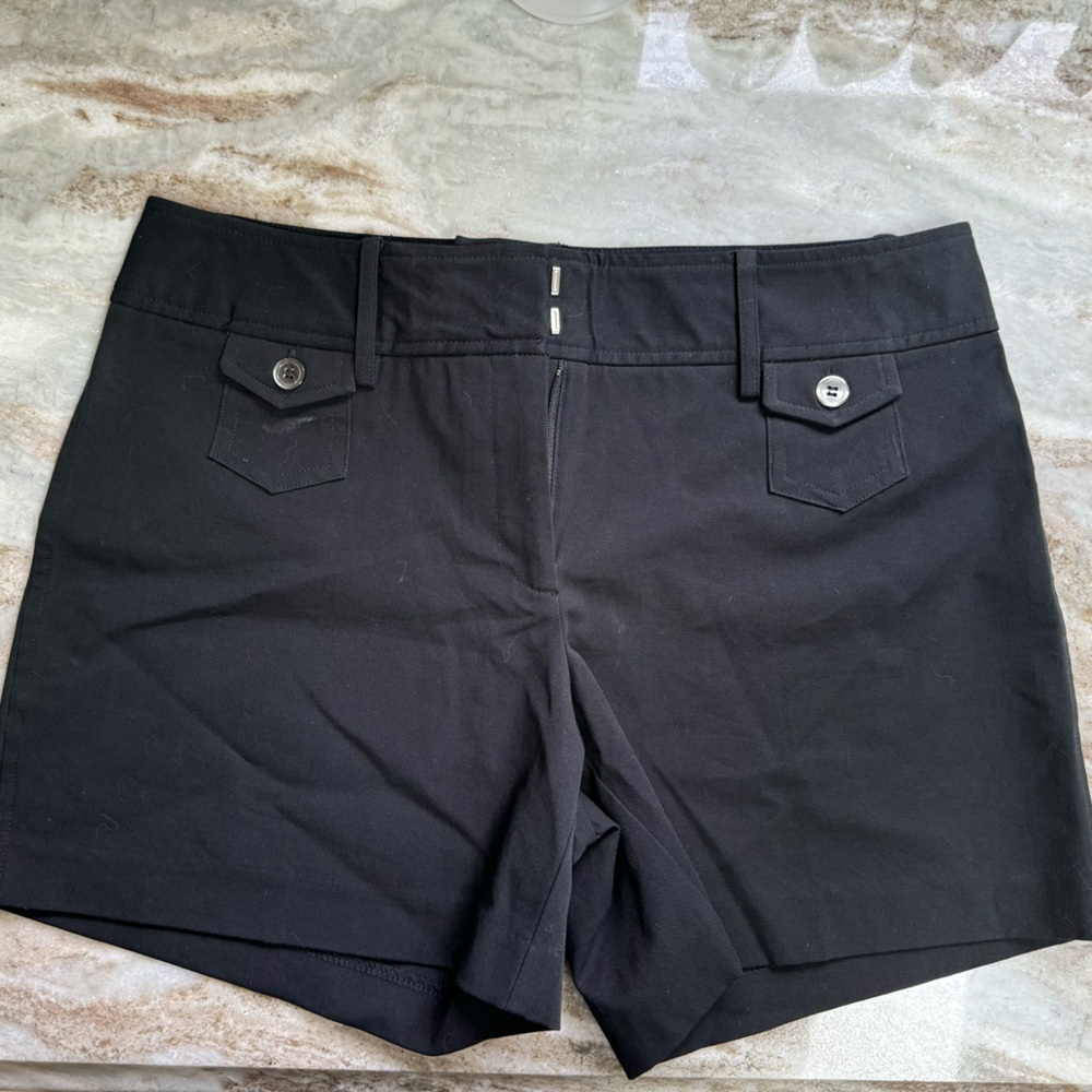 NWT!! Express Sz 5/6 dressy black shorts, 5” inseam, smoke free home!